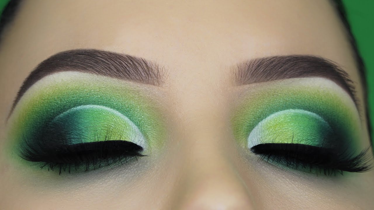 Green Cut Crease Eyeshadow Tutorial Step By Step With Pictures