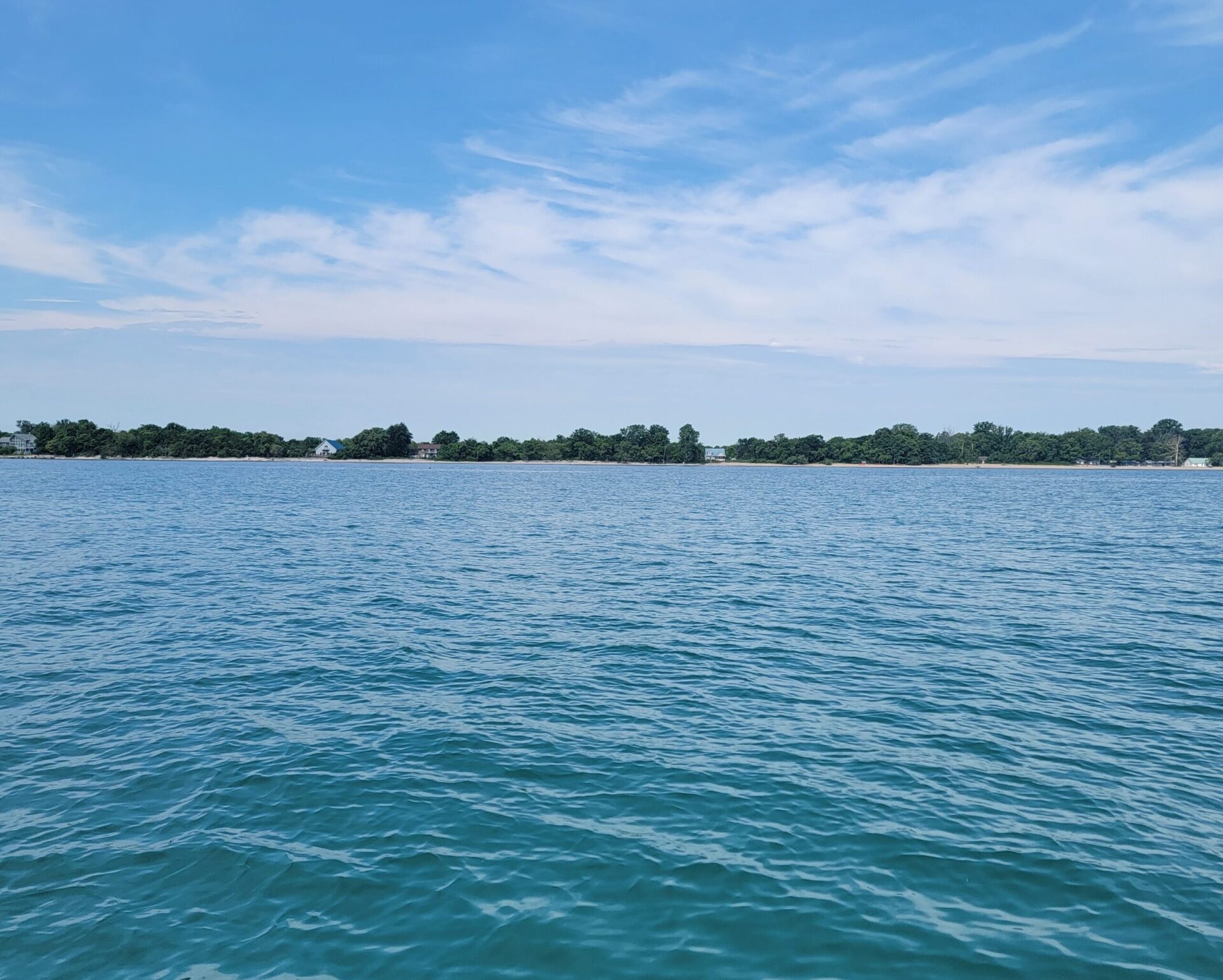 Lake Erie Water Temperature: Seasonal Trends Unveiled