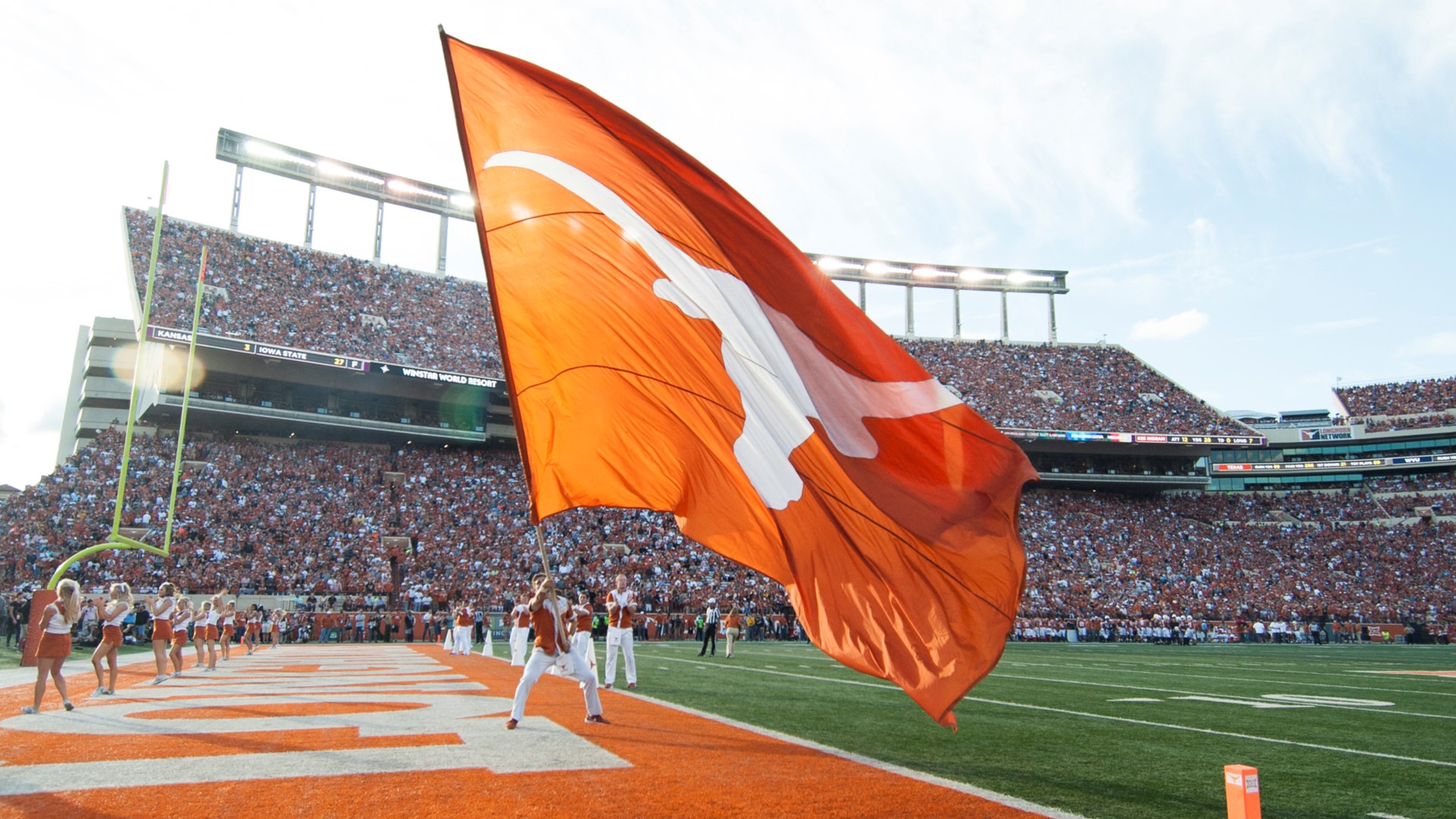 Texas Longhorns Burnt Orange Color The History Behind It All Kvue Com